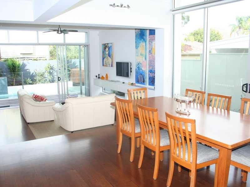 19 Shirley Street, Clayfield QLD 4011