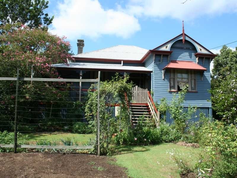 31 Norman Parade, Clayfield QLD 4011