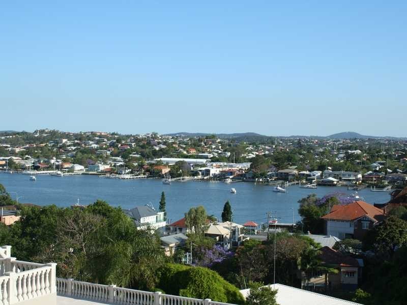 27 Langside Road, Hamilton QLD 4007