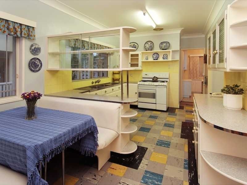 18 Braeside Terrace, Alderley QLD 4051