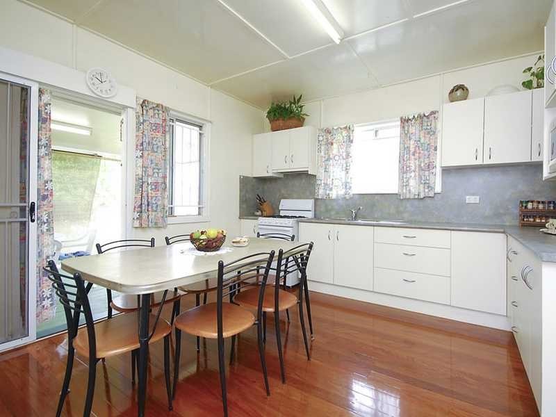 14 Woodville Street, Hendra QLD 4011