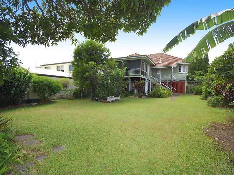 14 Woodville Street, Hendra QLD 4011