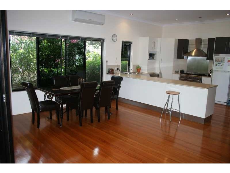 56 Anthony Street, Hamilton QLD 4007