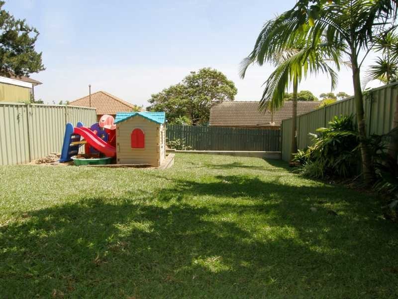 14B Lasseter Avenue, Chifley NSW 2036