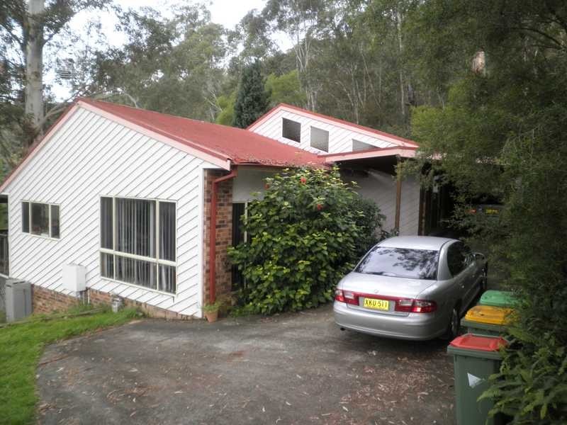 11 Pamela  Close, Green Point NSW 2251