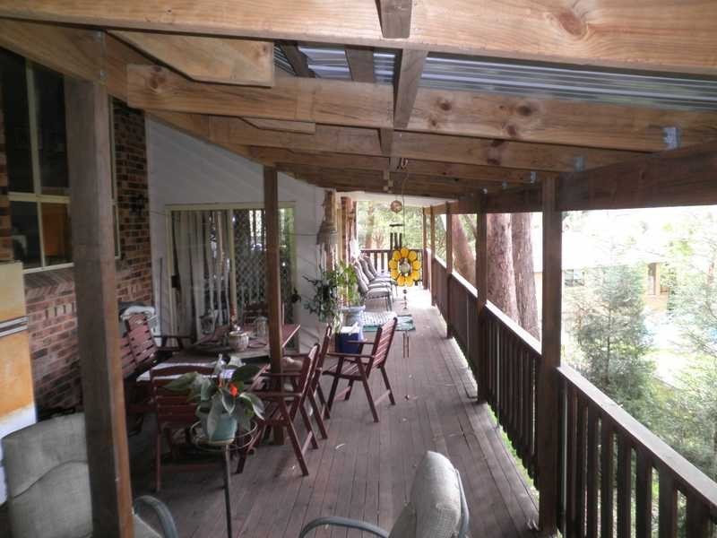 11 Pamela  Close, Green Point NSW 2251