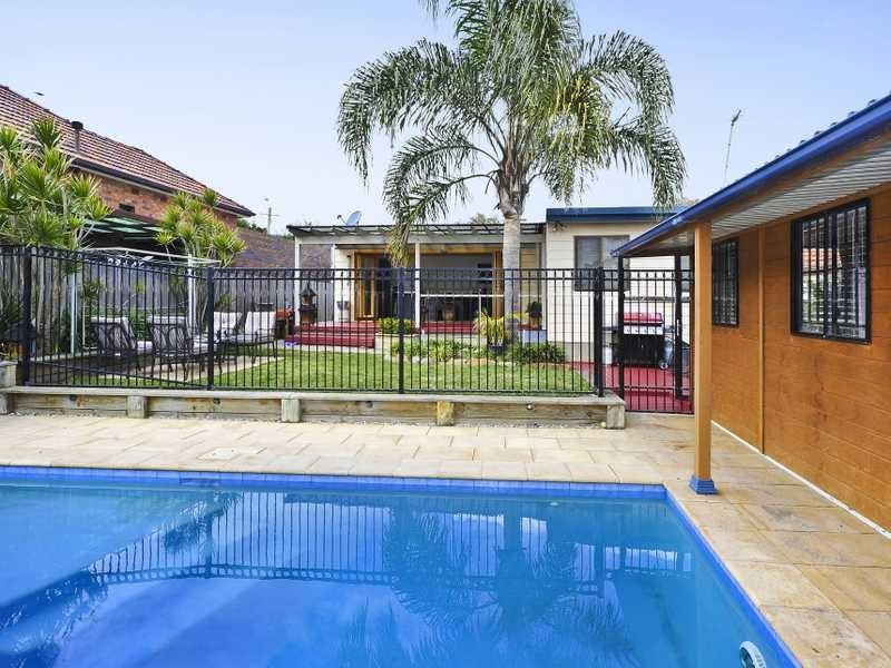 90 Stephen Road, Botany NSW 2019