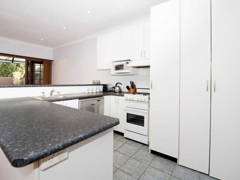 41 Hughes Avenue, Mascot NSW 2020