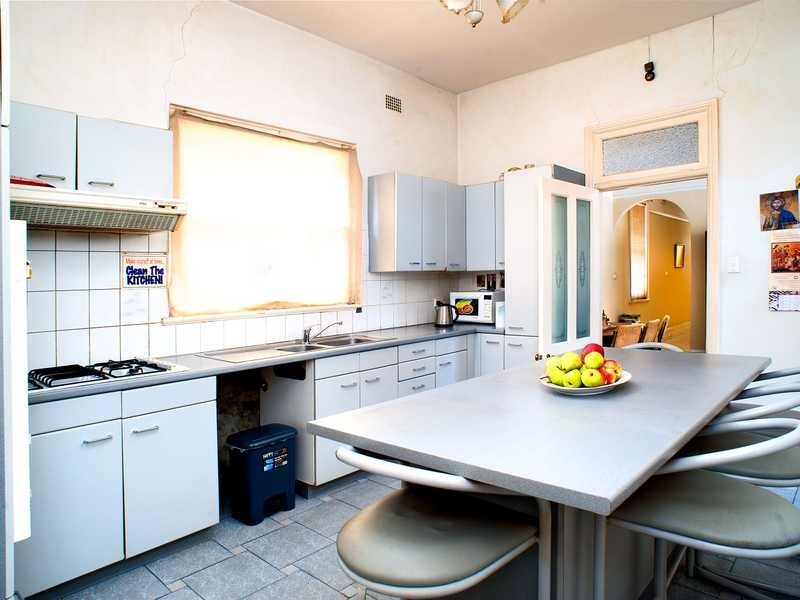 110 Todman Avenue, Kensington NSW 2033