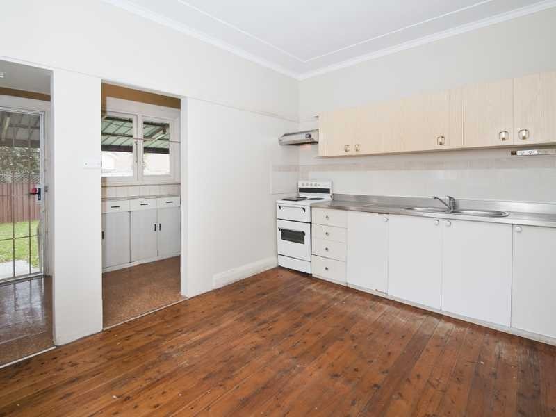 24 Middlemiss Street, Mascot NSW 2020