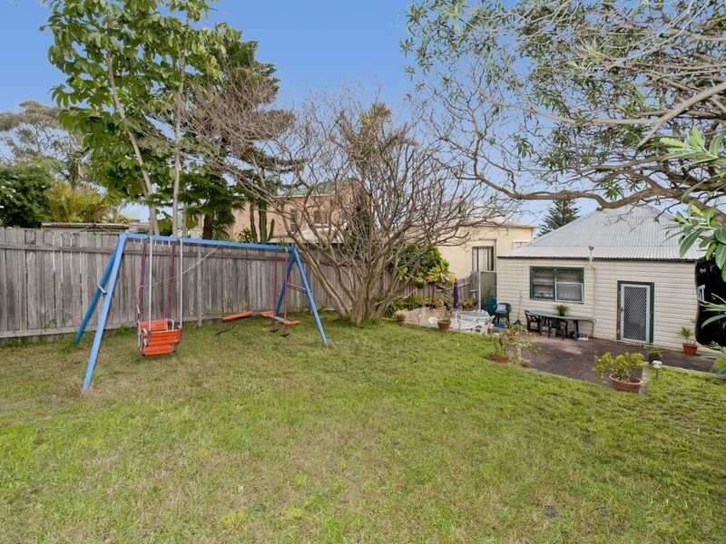 16 Trevelyan Street, Botany NSW 2019