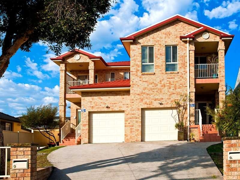 9 Hastings Avenue, Chifley NSW 2036