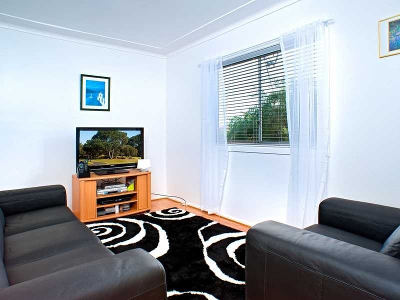 39 Lasseter Avenue, Chifley NSW 2036