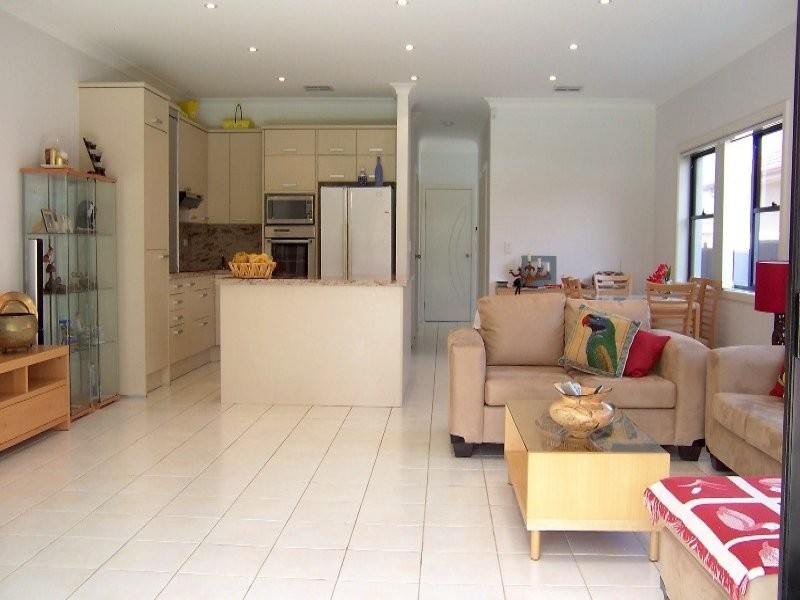 1301 Anzac Parade, Chifley NSW 2036