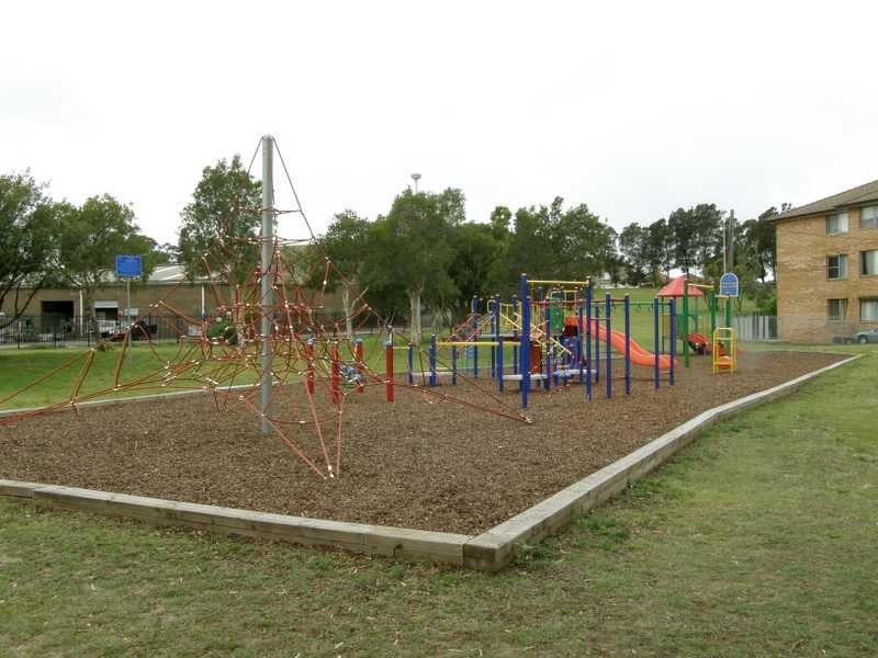 7/16 Grace Campbell Crescent, Hillsdale NSW 2036