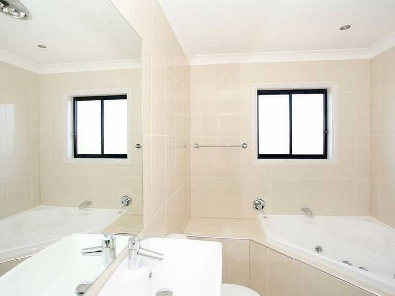 5 & 5a Caley Street, Chifley NSW 2036