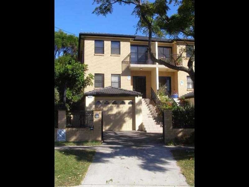 1a Brisbane Street, Chifley NSW 2036