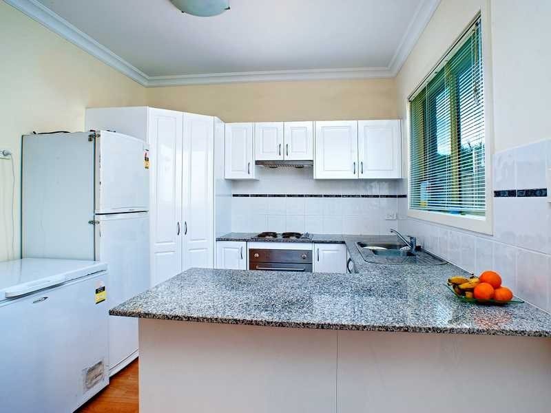 9 Hastings Avenue, Chifley NSW 2036