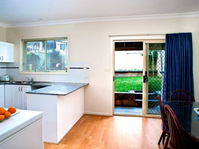 9 Hastings Avenue, Chifley NSW 2036