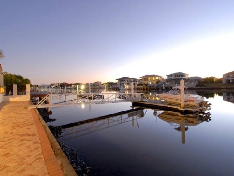 23 Godwin Place, Pelican Waters QLD 4551