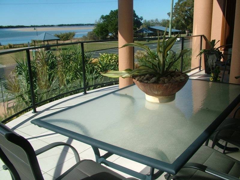 2/40 Golden Beach Esplanade, Golden Beach QLD 4551