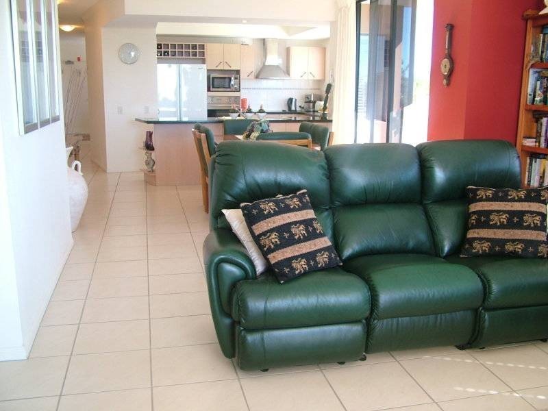 2/40 Golden Beach Esplanade, Golden Beach QLD 4551