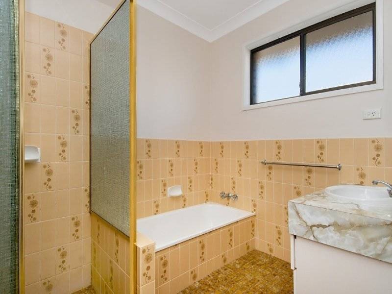 13 Maryann Street, Golden Beach QLD 4551