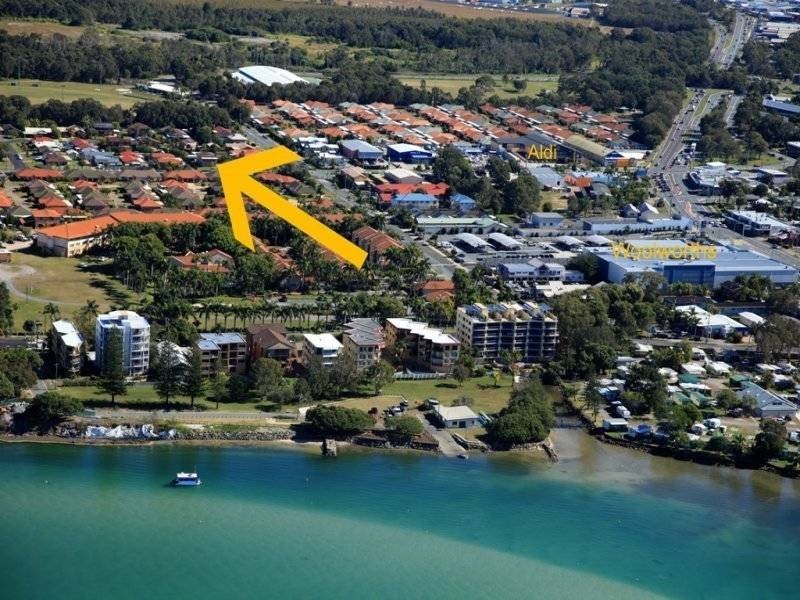 2/16 Baldwin Street, Golden Beach QLD 4551