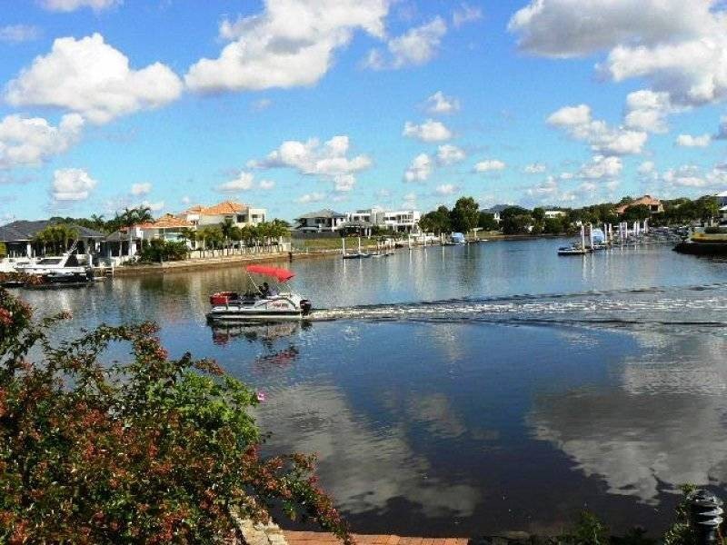 18 Godwin Place, Pelican Waters QLD 4551