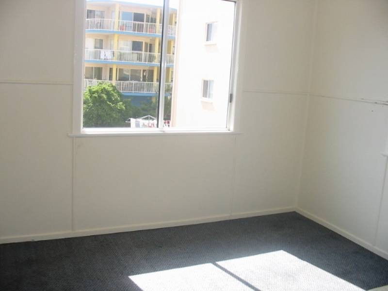 4/10 The Esplanade, Golden Beach QLD 4551