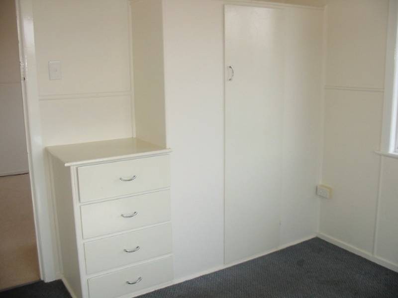 4/10 The Esplanade, Golden Beach QLD 4551