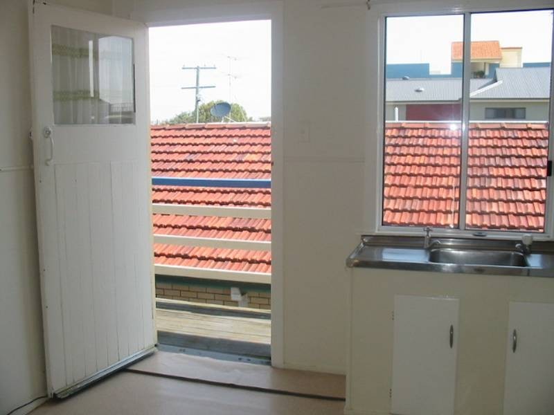 4/10 The Esplanade, Golden Beach QLD 4551