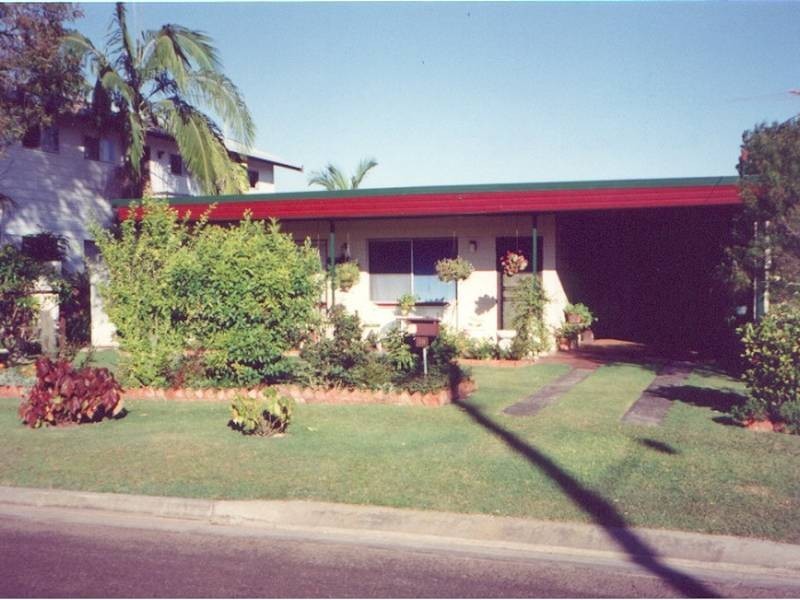 38 Nelson Street, Golden Beach QLD 4551