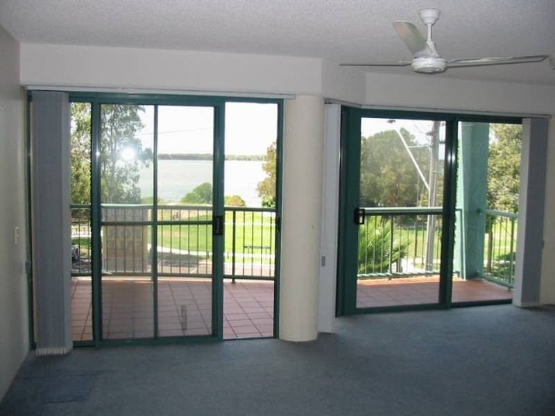 4 64 The Esplanade, Golden Beach QLD 4551