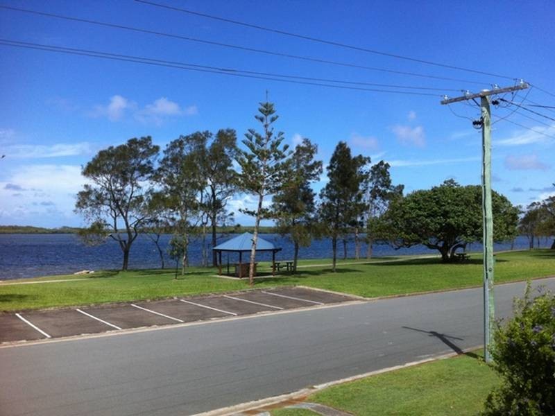 141 The Esplanade, Golden Beach QLD 4551