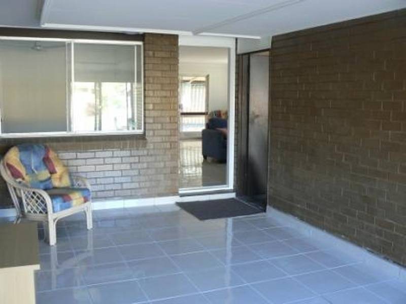 6 Wavell Ave, Golden Beach QLD 4551