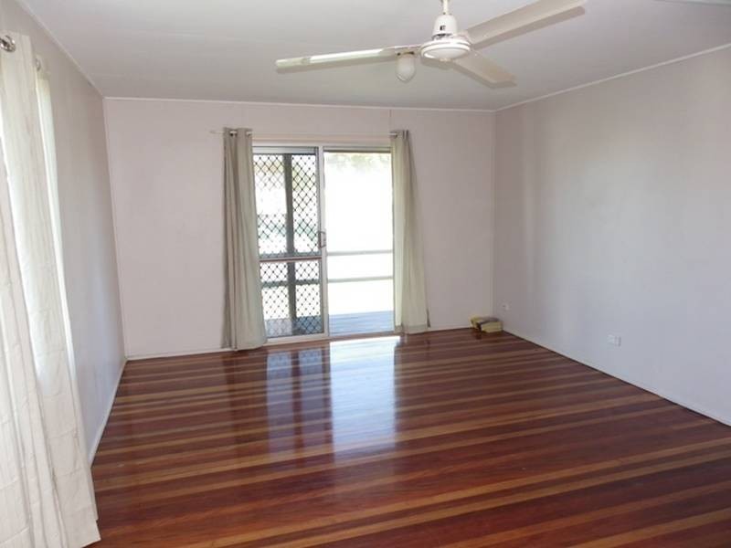 1 Birdwood St, Golden Beach QLD 4551