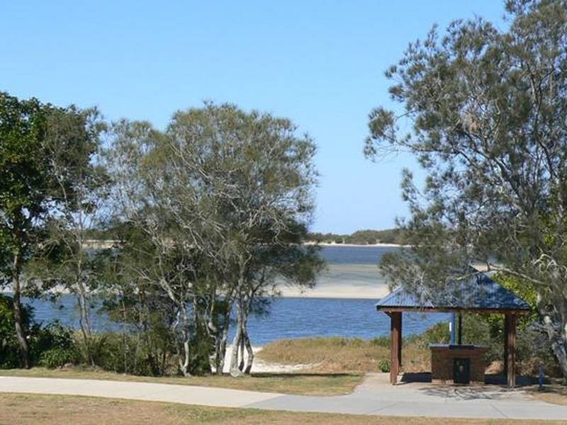 2/58 Golden Beach Esp, Golden Beach QLD 4551