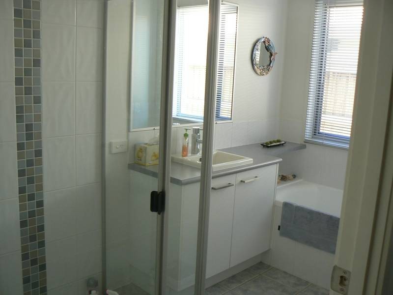 24 Bellanboe Circuit, Pelican Waters QLD 4551