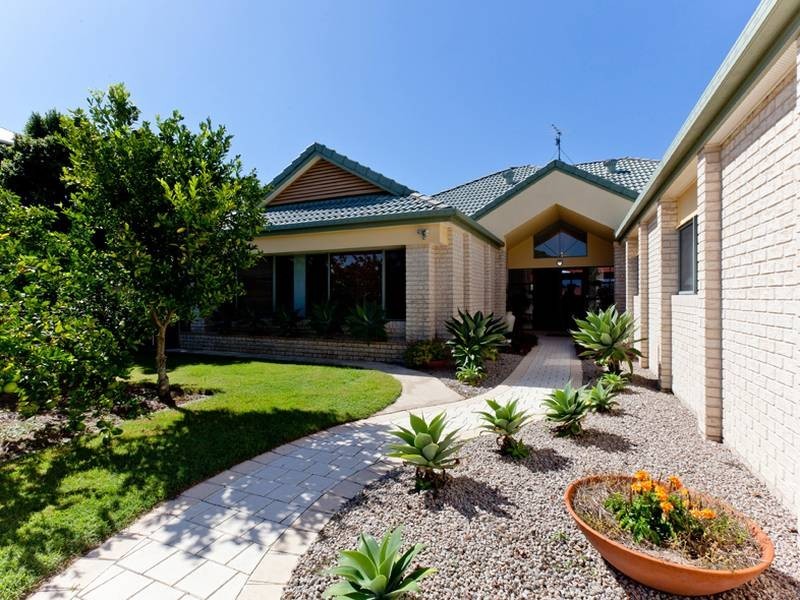 27 Pelican Waters Boulevard, Pelican Waters QLD 4551