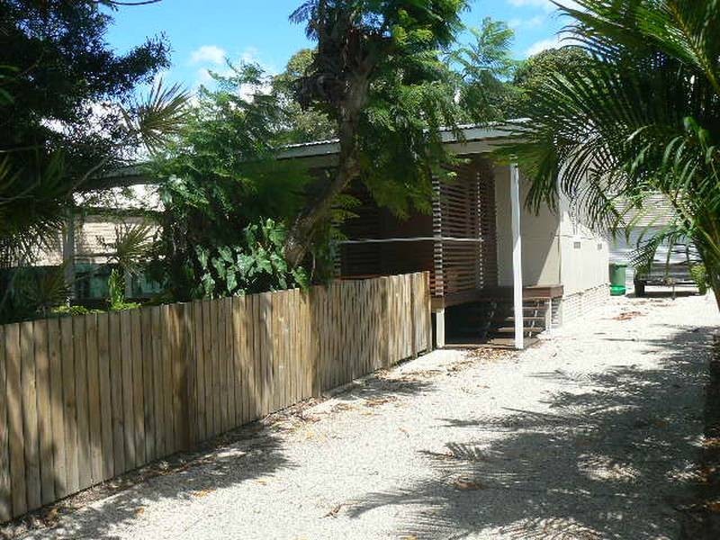 122 Westminster Ave, Golden Beach QLD 4551