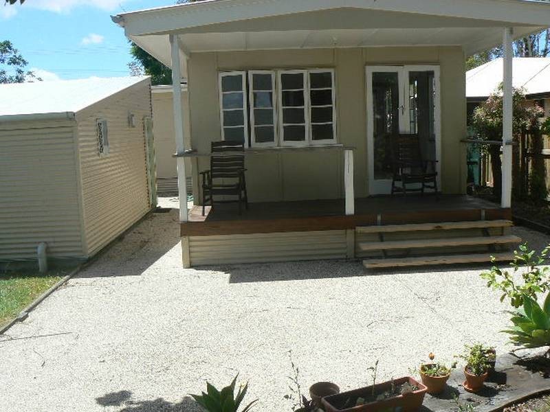 122 Westminster Ave, Golden Beach QLD 4551