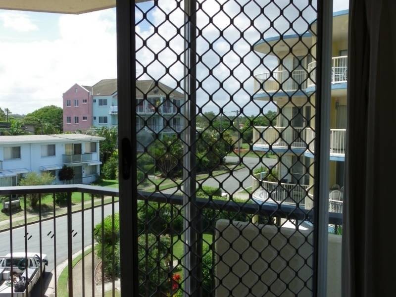 4/9 Golden Beach Esp, Golden Beach QLD 4551