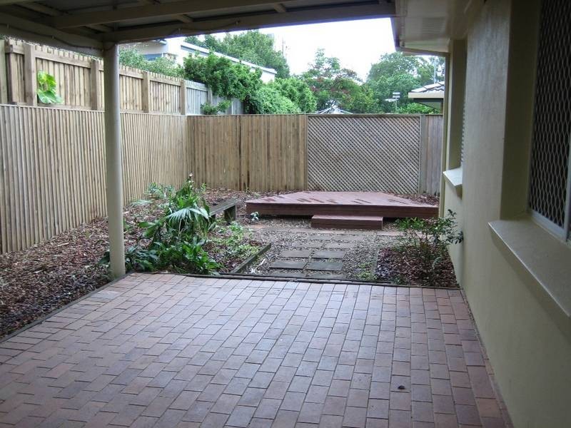 75 Taylor Ave, Golden Beach QLD 4551