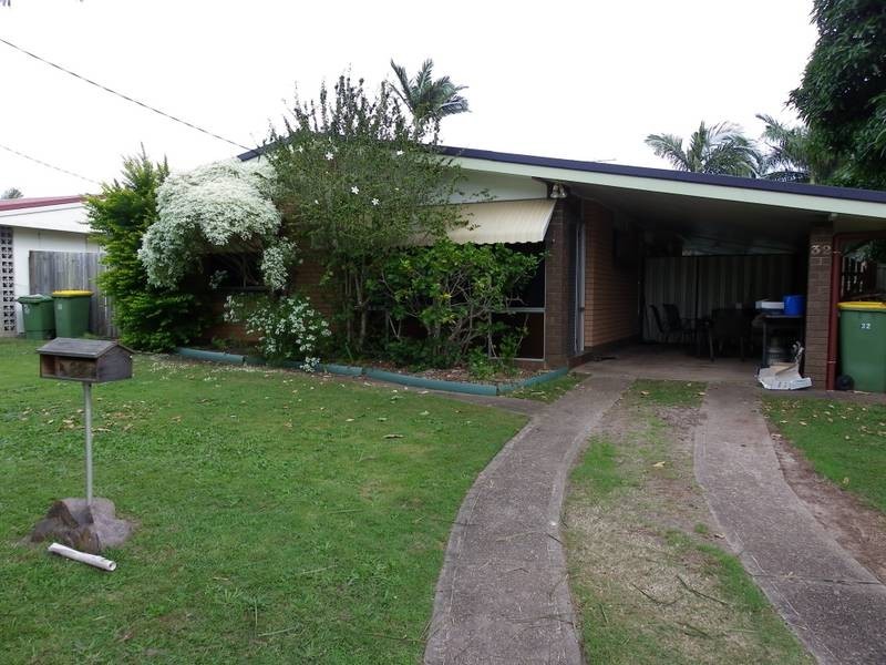 32 Wavell Ave, Golden Beach QLD 4551