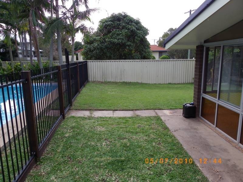 32 Wavell Ave, Golden Beach QLD 4551