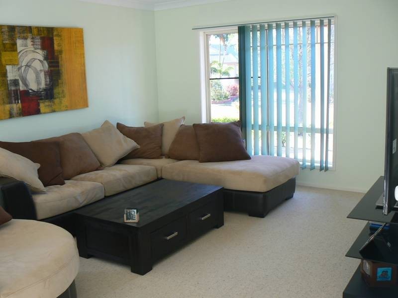 4 Firefly Street, Pelican Waters QLD 4551