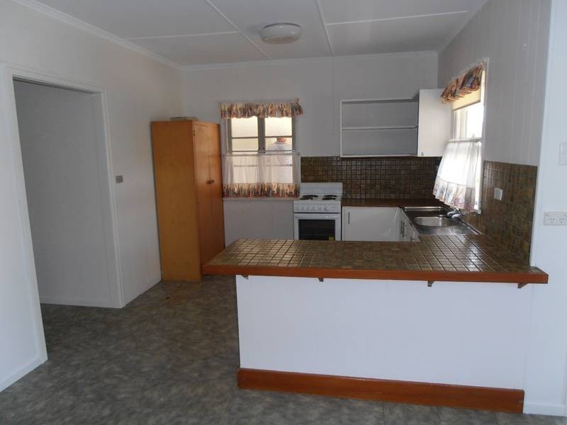 34 Taylor Avenue, Golden Beach QLD 4551