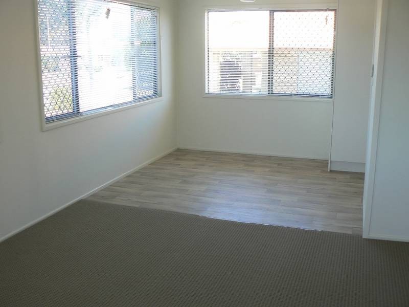 1/10 Wavell Ave, Golden Beach QLD 4551