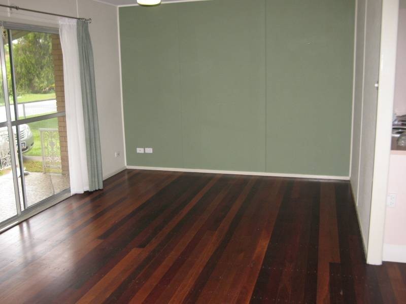 6 Montgomery Cres, Golden Beach QLD 4551